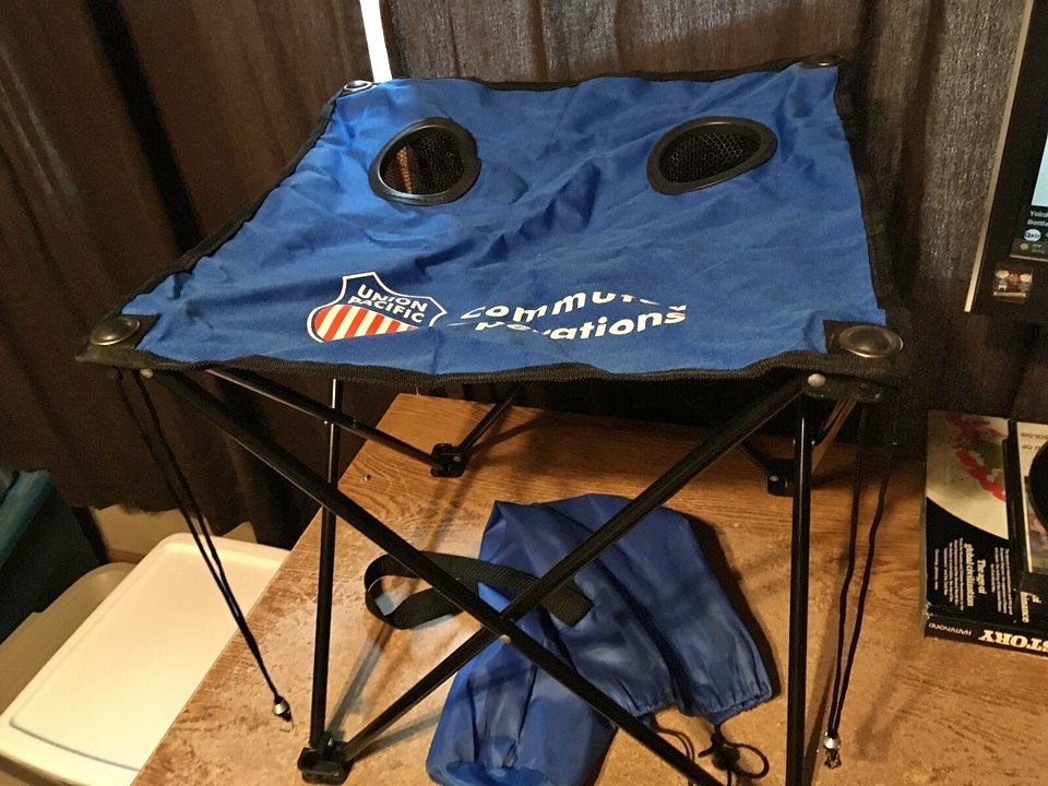 UNION PACIFIC Fold-Up Table with 2 Drink Holders