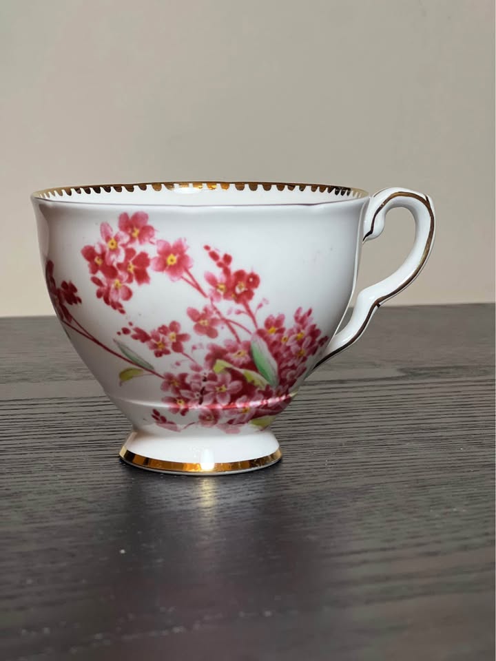 Royal Stafford "Wild Forget-me-nots" teacup and saucer set - photo 3
