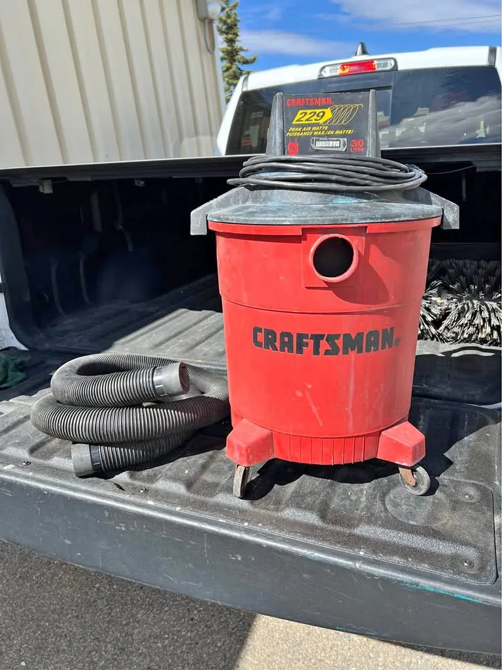 Craftsman 30L Shop Vac thumbnail