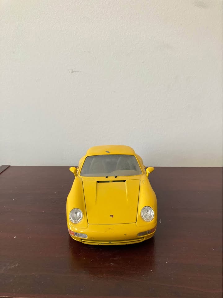 Porsche 911 Carrera Diecast Model Car – 1:18 Scale - photo 3