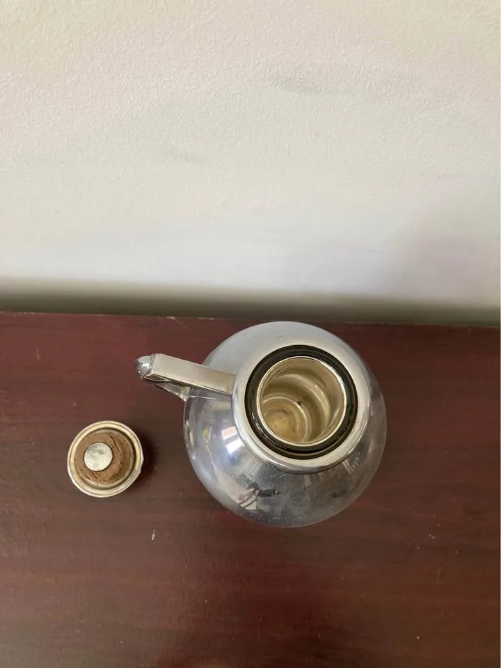 Vintage American Thermos Chrome Carafe image indicator(2)