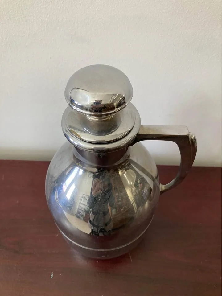 Vintage American Thermos Chrome Carafe image indicator(3)