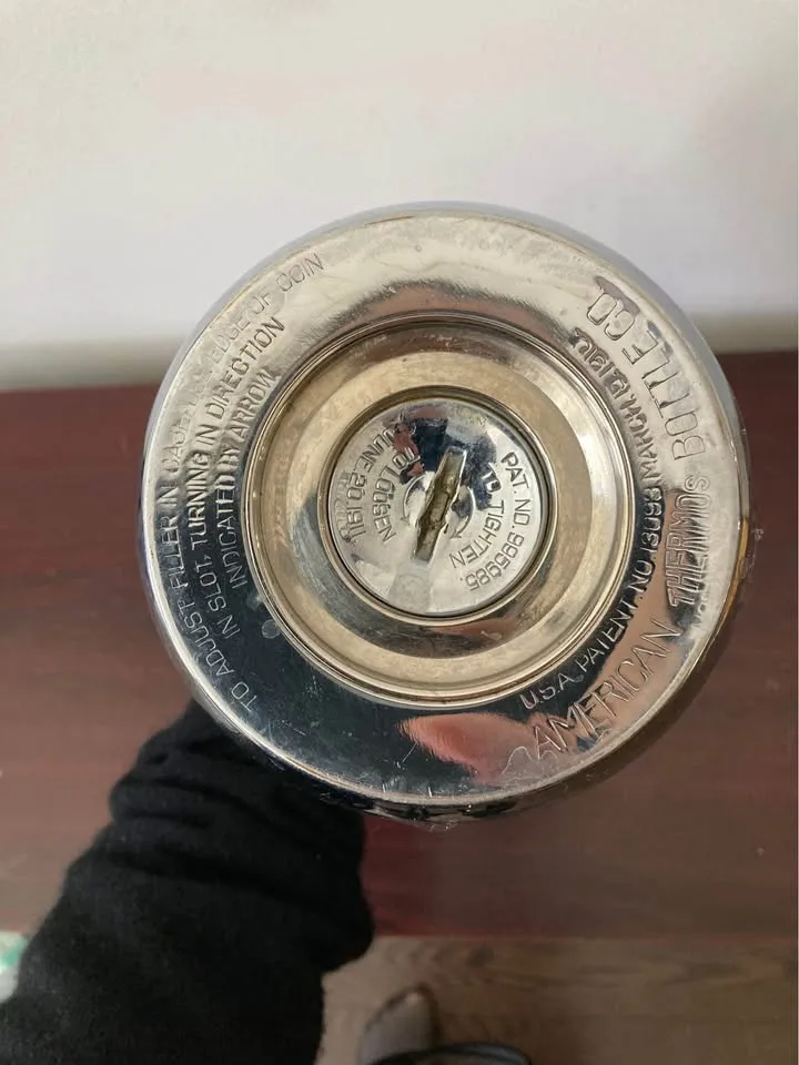 Vintage American Thermos Chrome Carafe image indicator(4)