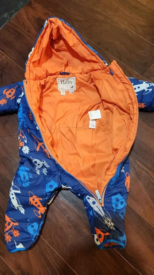 Hatley 6-12 months infant snowsuit image indicator(3)
