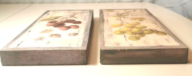 Painted Lightwood Stawberries Grapes Older Vintage Kitchen Displ - photo 2