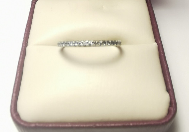 Peoples 10kt White Gold Diamond Ring Size 7 Dainty Shimmering - photo 5