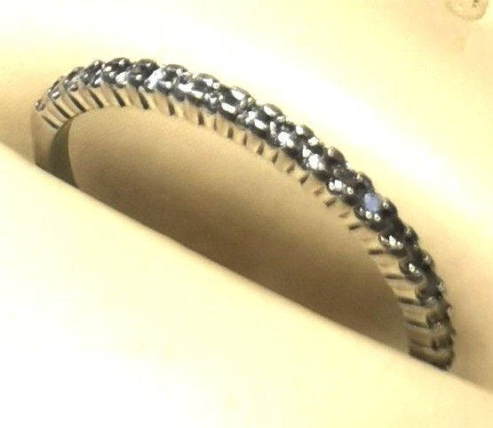 Peoples 10kt White Gold Diamond Ring Size 7 Dainty Shimmering - photo 3
