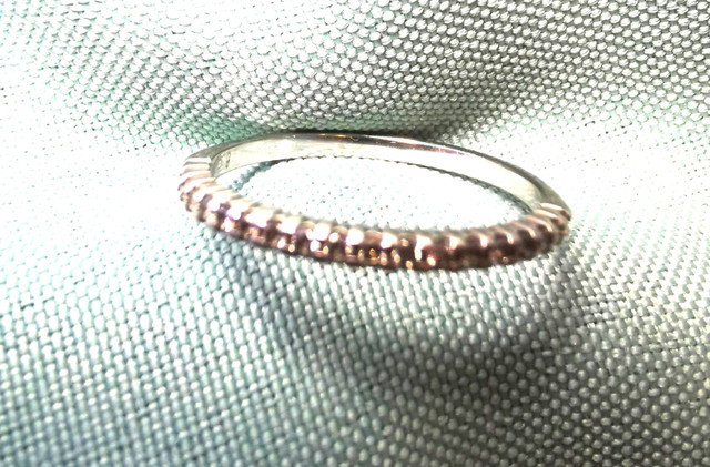 Peoples 10kt White Gold Diamond Ring Size 7 Dainty Shimmering