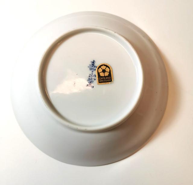 Kutani Porcelain Rice Bowl-Flowers and Blue Bird Early - photo 5