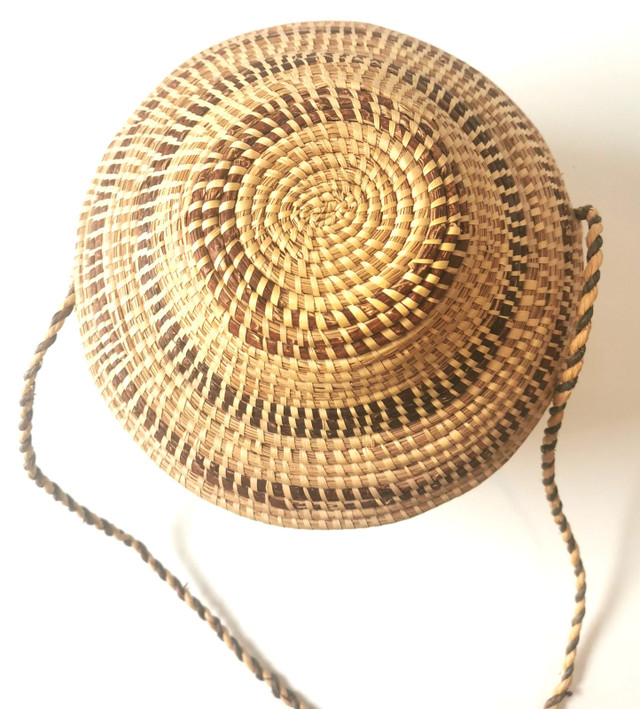 Vintage Botswana Woven Basket with Lid & Strap - photo 4