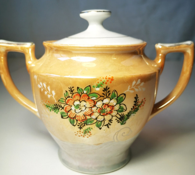 SUGAR BOWL Japanese Lusterware Peach Coloured Vintage