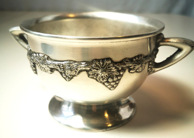 Bowl w/ Grape Wm A Rogers Silver Plated - photo 4