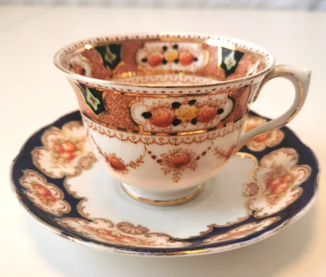 Tea Cup and Saucer Royal Albert Crown China England Numbered Vin thumbnail