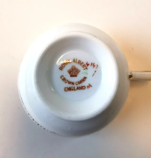 Tea Cup and Saucer Royal Albert Crown China England Numbered Vin image indicator(10)