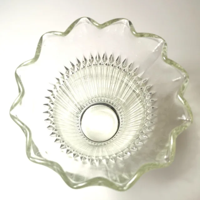 GLASS VASE classic design vertical ribbing adds texture vintage image indicator(10)