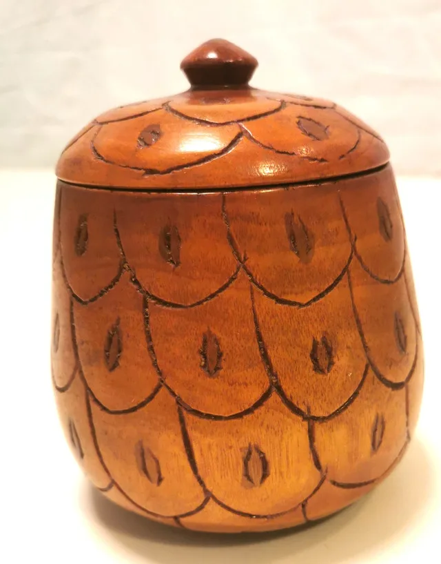 Acorn Hardwood Lidded Container Hand Carved Vintage image indicator(2)