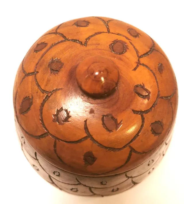 Acorn Hardwood Lidded Container Hand Carved Vintage image indicator(3)