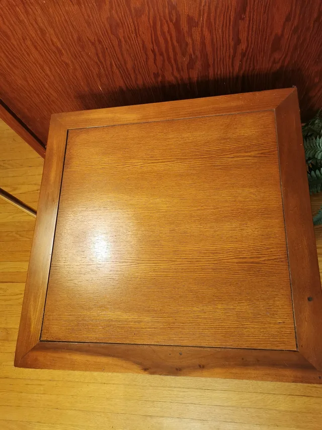 Goldcrest End Table Vintage 1978 image indicator(2)