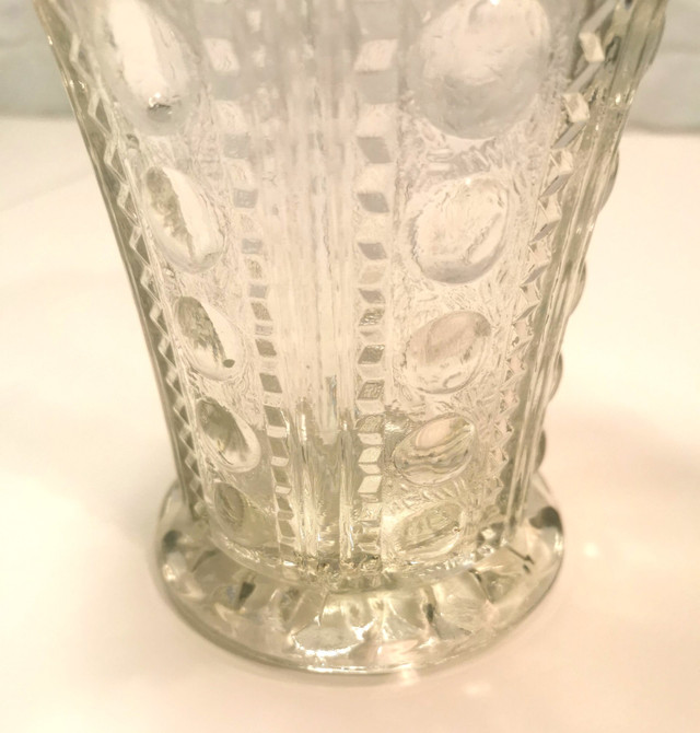 Vintage 1940s Glass Zipper & Button Pattern Vase Clear Pressed G - photo 3