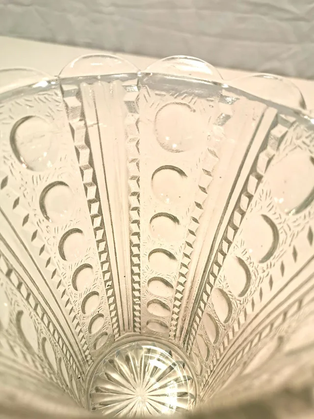 Vintage 1940s Glass Zipper & Button Pattern Vase Clear Pressed G image indicator(5)