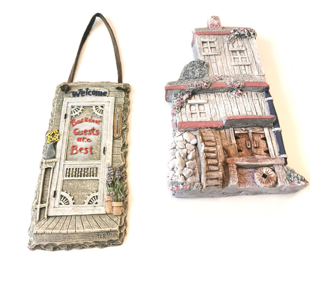 Folk Art Ceramic Pair Water Mill House Welcome Sign 80s - photo 2