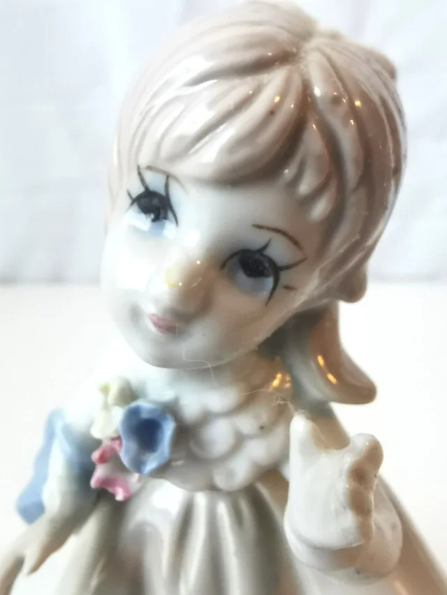 Girl in Dress Vintage Ponytail Porcelain Figurine Made In Taiwan image indicator(3)