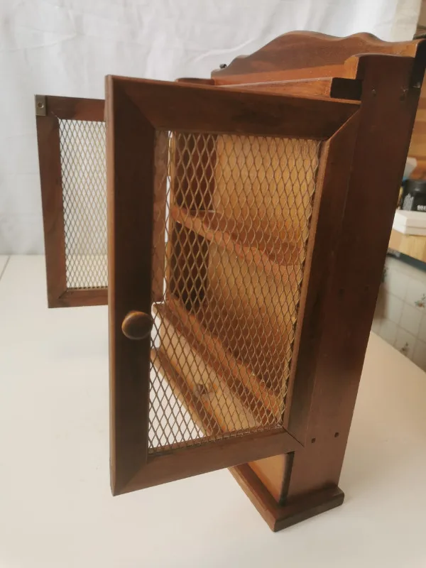 Jewelry / Curio Box Wood Vintage image indicator(8)