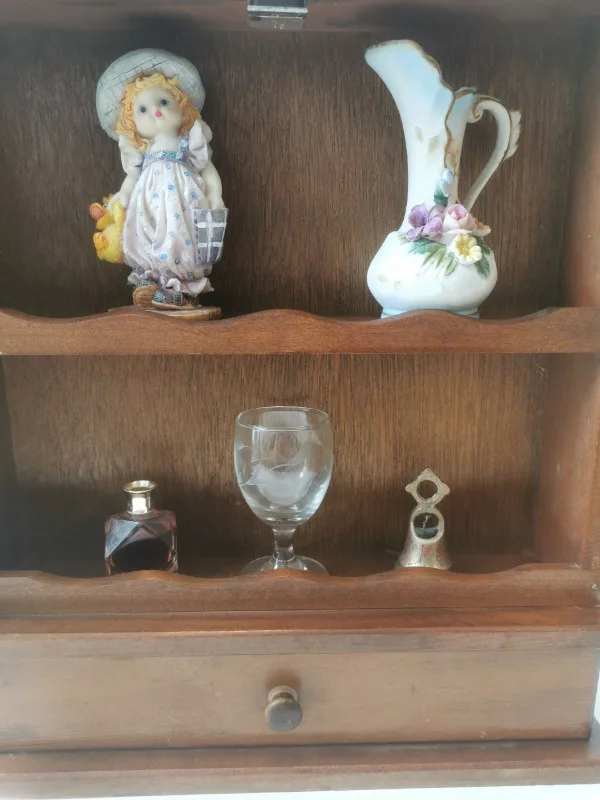 Jewelry / Curio Box Wood Vintage image indicator(9)