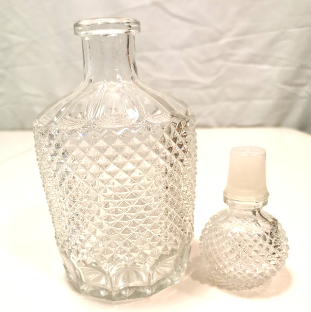 Diamond Pattern Crystal Decanter Austria 1960s Vintage - photo 2