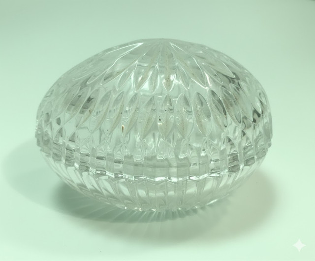 Crystal Egg Dish with Lid - Crystal Egg Ring Dish