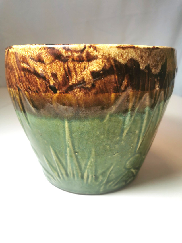 Planter Roseville Robinson Ransbottom Sun and Moon Vintage