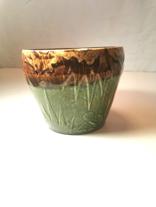 Planter Roseville Robinson Ransbottom Sun and Moon Vintage image indicator(2)