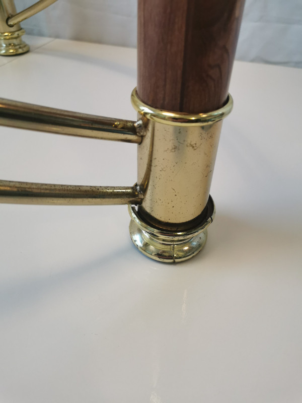 Three Pillars Twisted Brass Base, Glass Top Table Vintage - photo 4