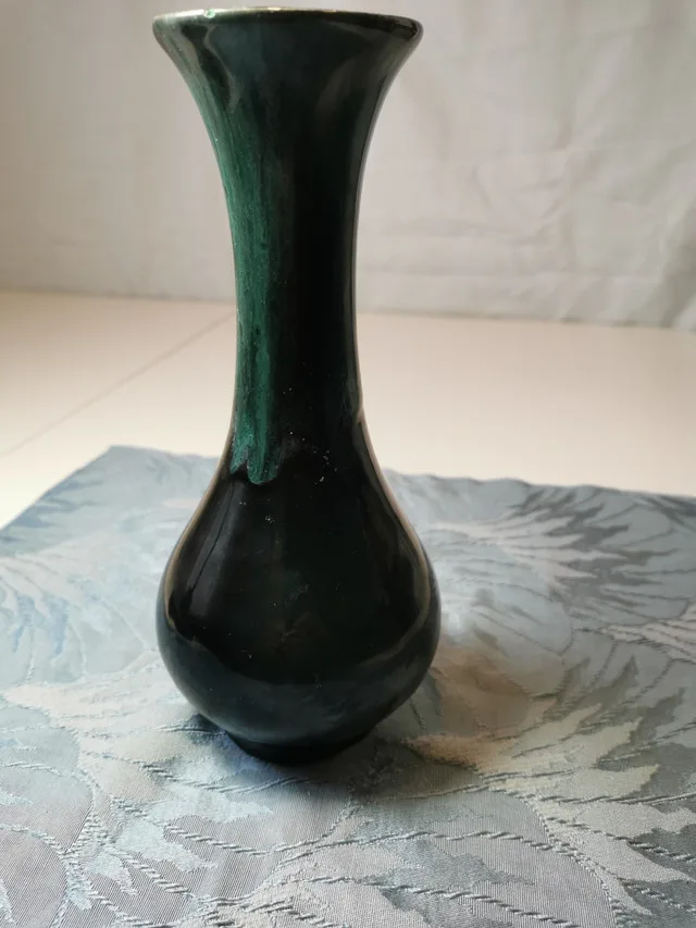 Vase Cool Green and Black 1970s Vintage Flat Face One Side H 8.7 image indicator(5)