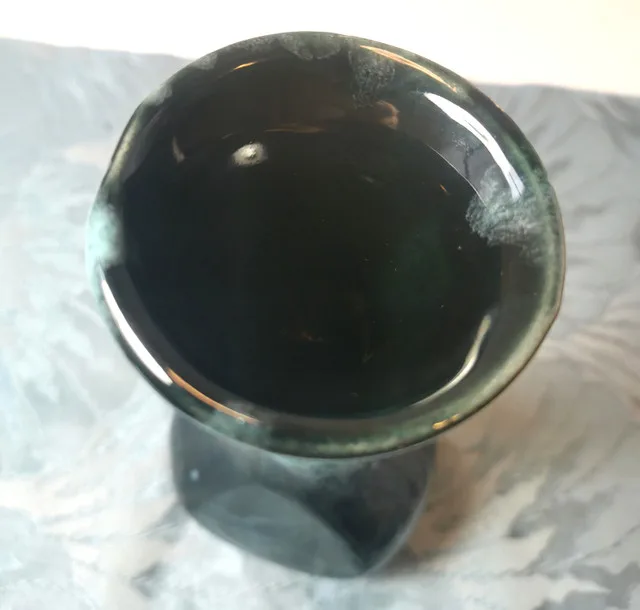 Vase Cool Green and Black 1970s Vintage Flat Face One Side H 8.7 image indicator(8)