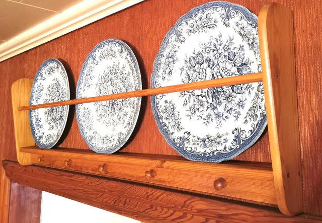 Vintage Plate Holder with 3 Royal Staffordshire thumbnail