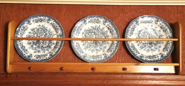 Vintage Plate Holder with 3 Royal Staffordshire image indicator(4)