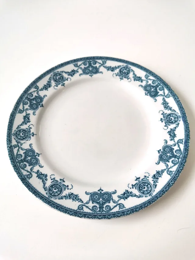 Collector Plates Four- Two Japanese, Two English Vintage image indicator(10)