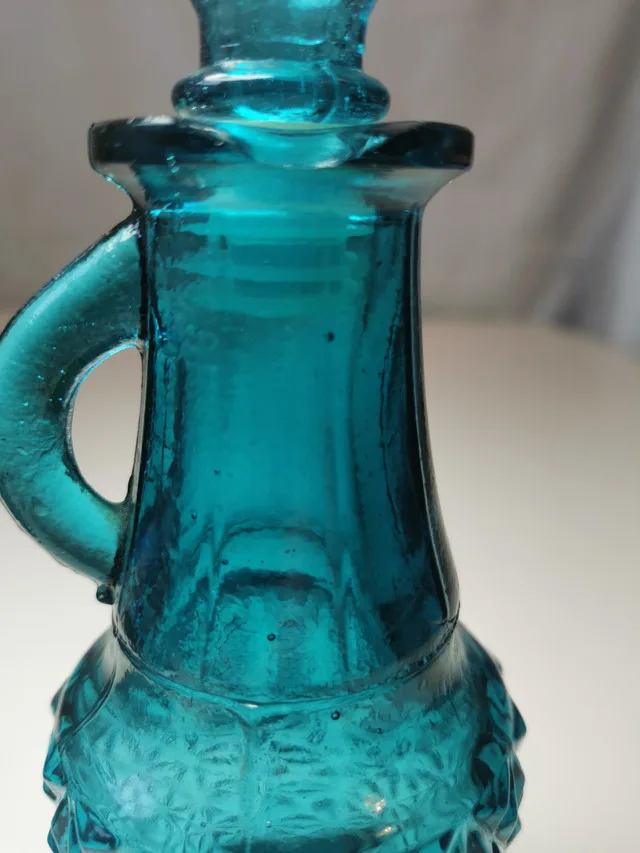Blue Glass Cruet Vintage Diamond Pattern image indicator(4)