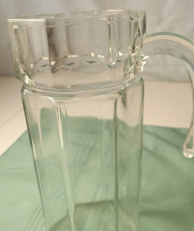 Clear Serving Pitcher Quality Vintage, Early 80s Octagon 1.5 lit