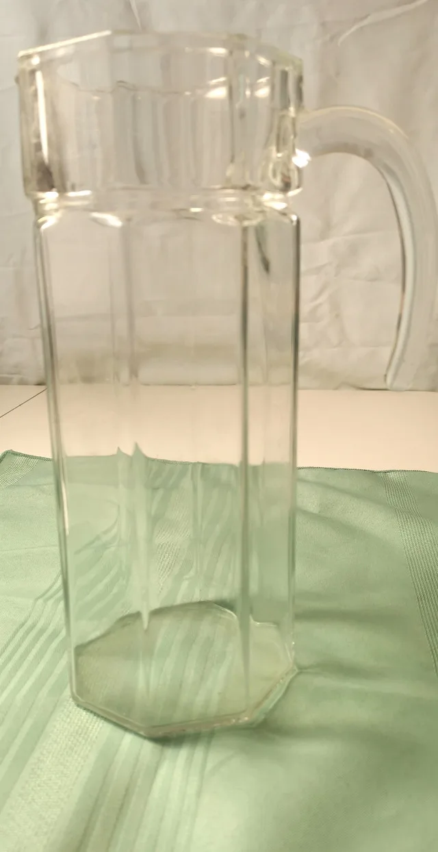 Clear Serving Pitcher Quality Vintage, Early 80s Octagon 1.5 lit image indicator(2)