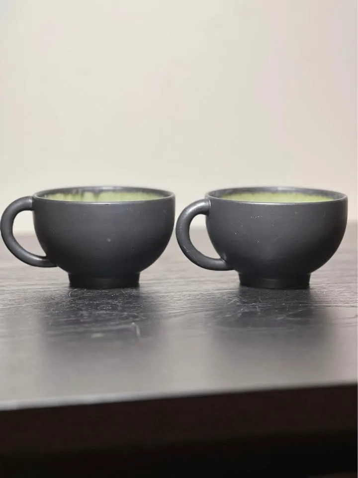 Pair of Jars France Samoa Vert coffee or tea cups image indicator(2)