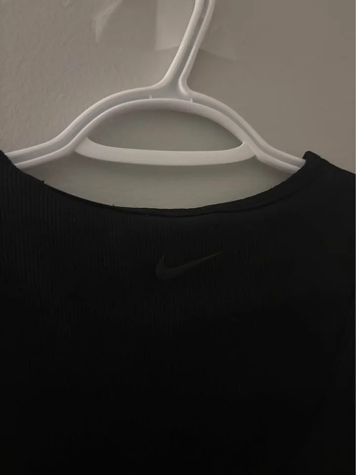 Nike top image indicator(3)