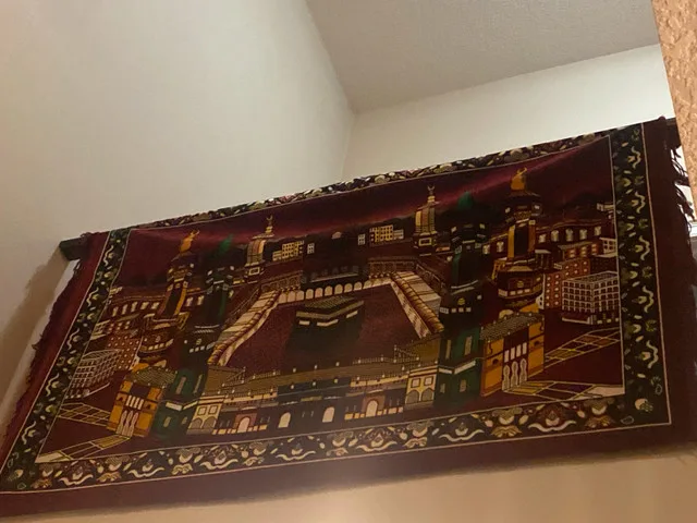 Hanging Kaaba Jaanmaz thumbnail