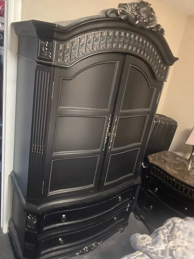 5 Piece Ashley King Bedroom Set - Marble Top - Like New image indicator(5)