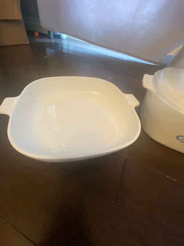 Exrtremly Rare Blue Corningware Cassarole Dishes image indicator(3)