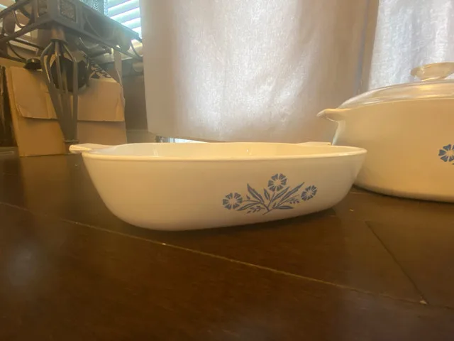 Exrtremly Rare Blue Corningware Cassarole Dishes image indicator(4)
