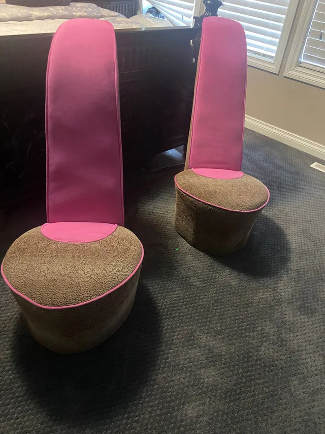 Heel Chairs thumbnail