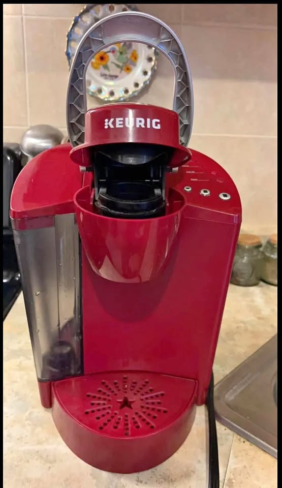 Keurig Coffee Maker - Red