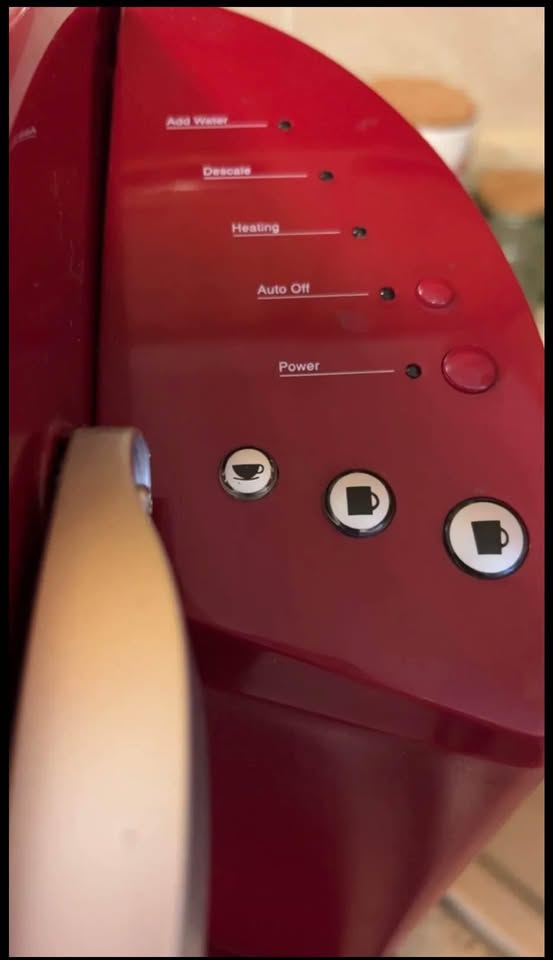 Keurig Coffee Maker - Red - photo 5